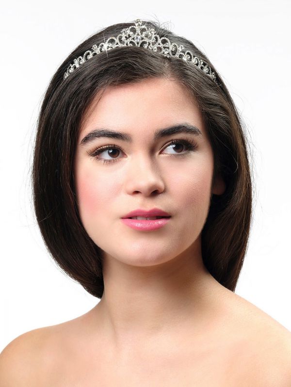 Wedding Tiaras and Headpieces in Dubai by Vanila Studio