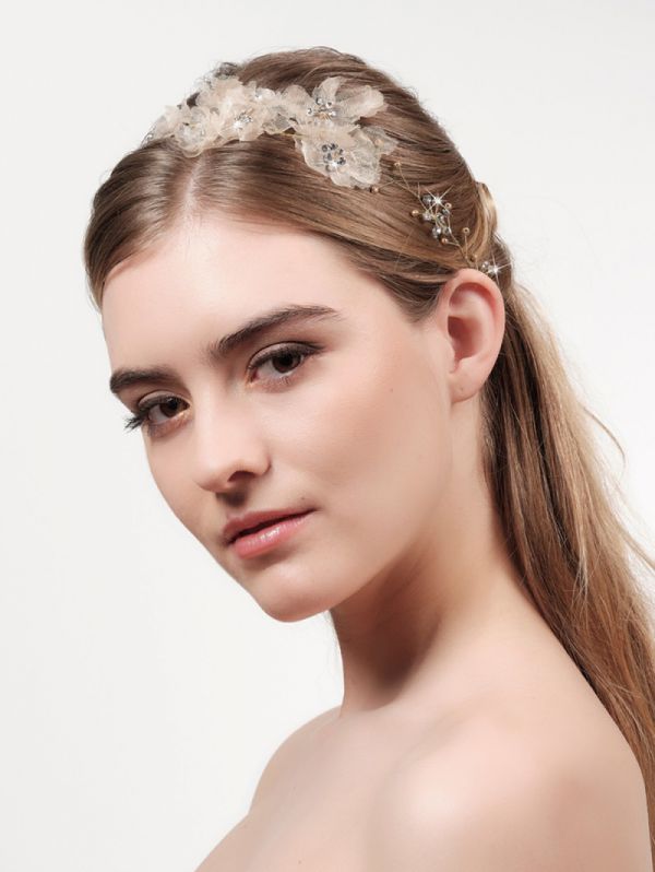 Wedding Tiaras and Headpieces in Dubai by Vanila Studio