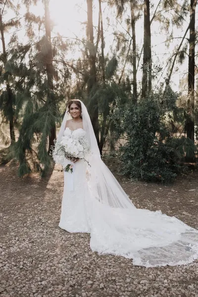 Joelene M., a real Vanila bride