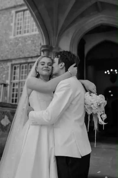Laura J., a real Vanila bride