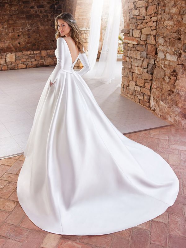 Vanila Bridal Shop - Wedding Dresses & Gowns in Dubai