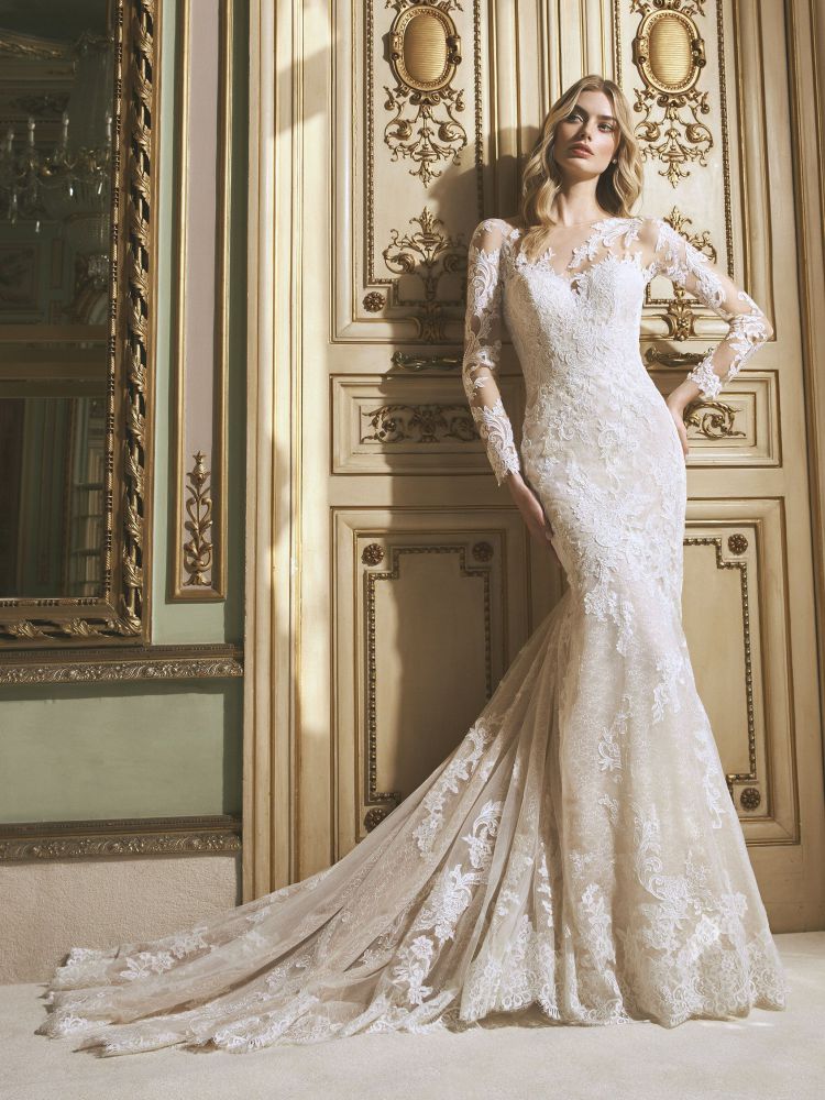 St. Patrick Cassie wedding dress in Dubai