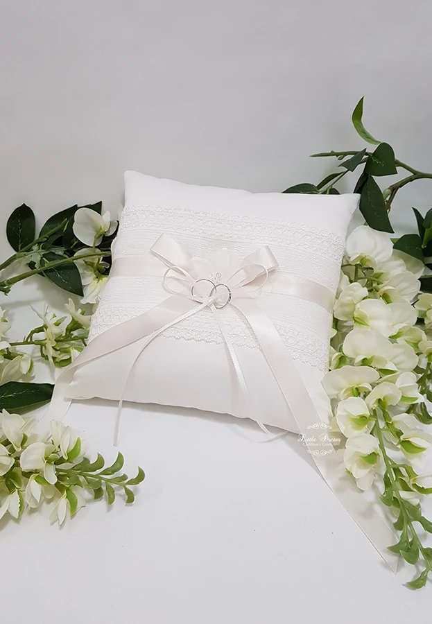 Ring Pillows bridal accessories in Dubai